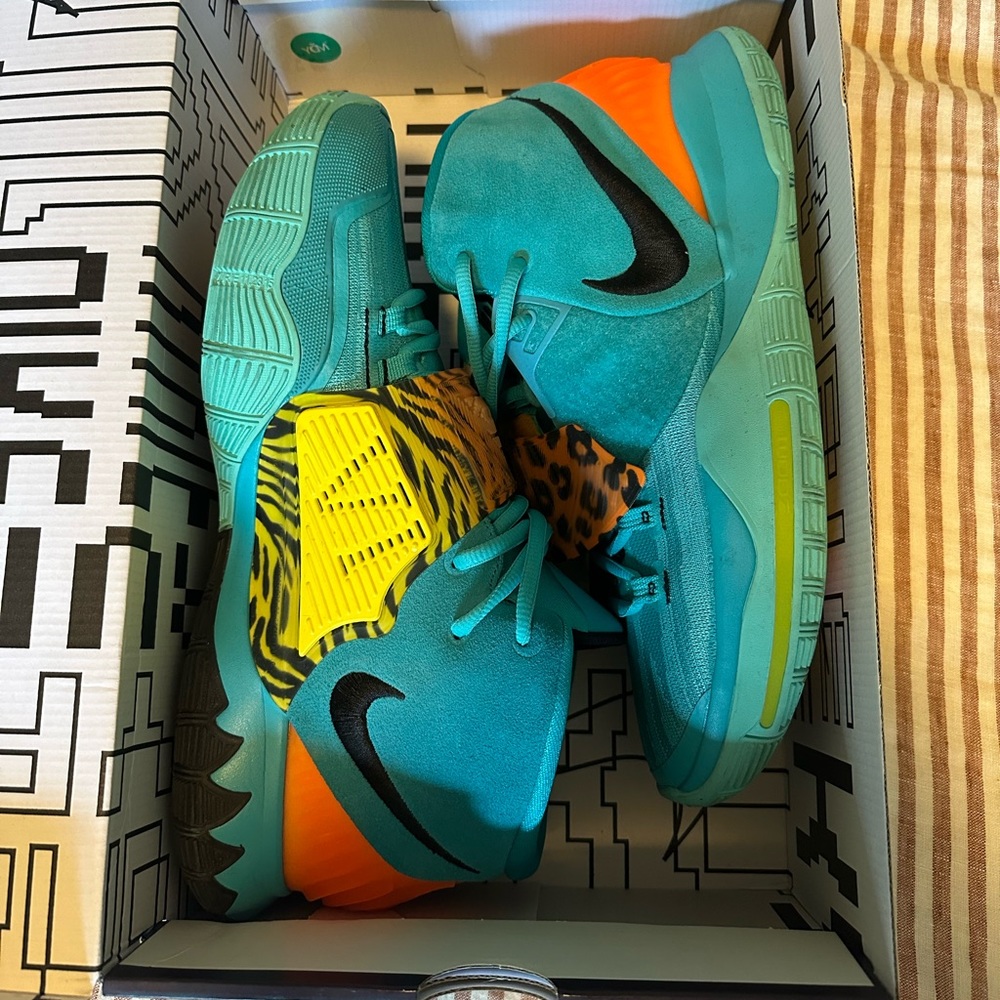 Kyrie 6 Oracle Aqua/Black-Opti Yellow